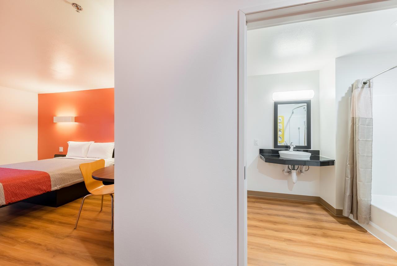 Motel 6 Fort Worth, Tx - North - Saginaw Экстерьер фото